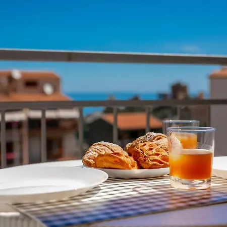 Kaluria * Cefalù